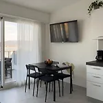 Aquavista - & Poolside Appartement