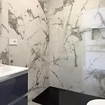 Aquavista - & Poolside Appartement *