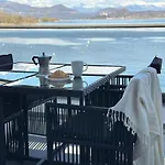 Aquavista - & Poolside Appartement *