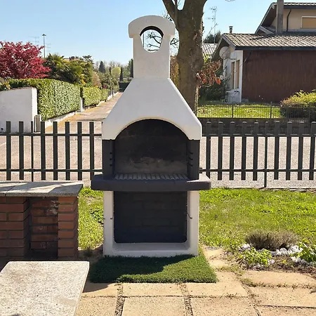 Aquavista - & Poolside *