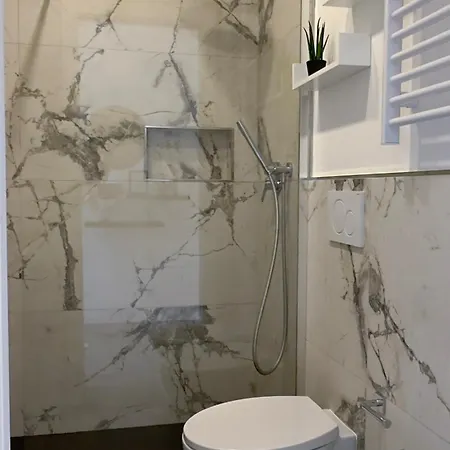 Aquavista - & Poolside Lejlighed Castelletto sopra Ticino