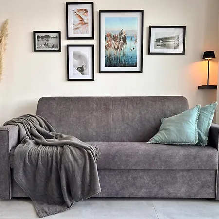 Aquavista - & Poolside Lejlighed *