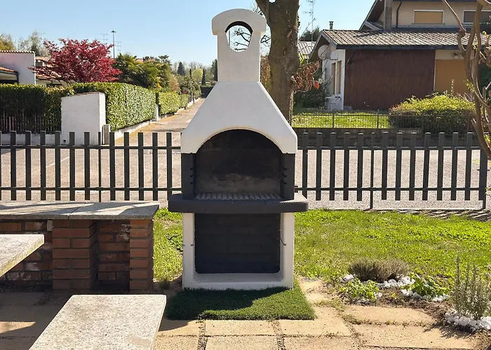 Aquavista - & Poolside *