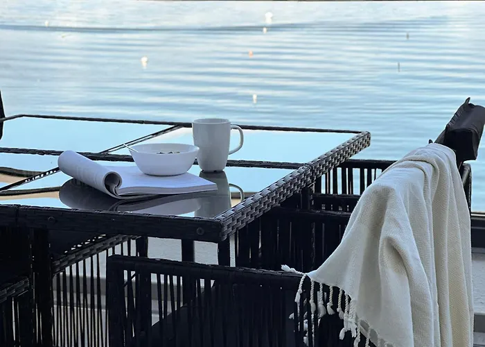 Aquavista - & Poolside Апартаменты Кастеллетто-сопра-Тичино