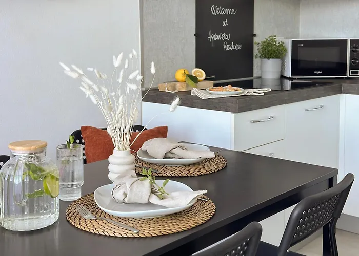 Aquavista - & Poolside Apartamento *