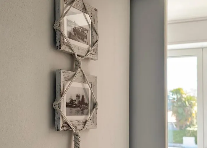 Aquavista - & Poolside